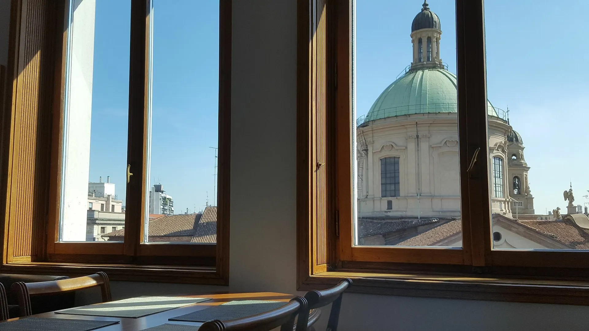Bnbutler - Duomo Apartment - Galleria Unione Milano İtalya
