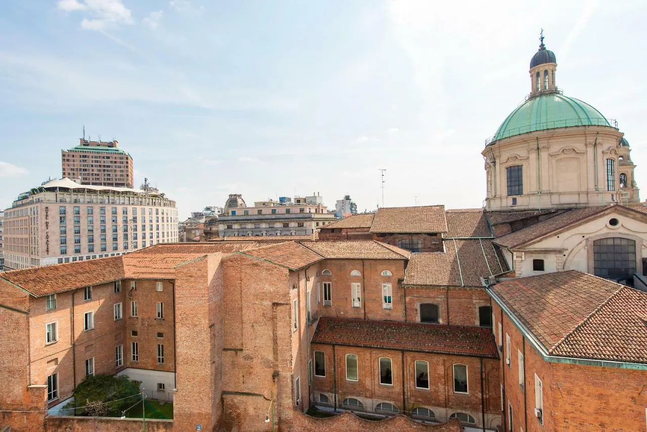 Bnbutler - Duomo Apartment - Galleria Unione Milano İtalya